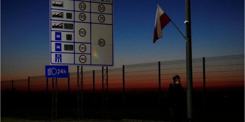 Польські перевізники перенесли старт блокади кордону з Україною на кілька днів