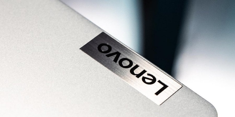 Прибуток Lenovo у&nbsp;третьому кварталі знизився на&nbsp;54%