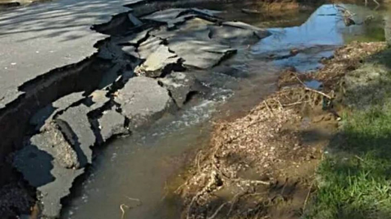 На 16 млн тенге ($30 тысяч) оштрафовали виновных за плохие дороги в Алматинской области